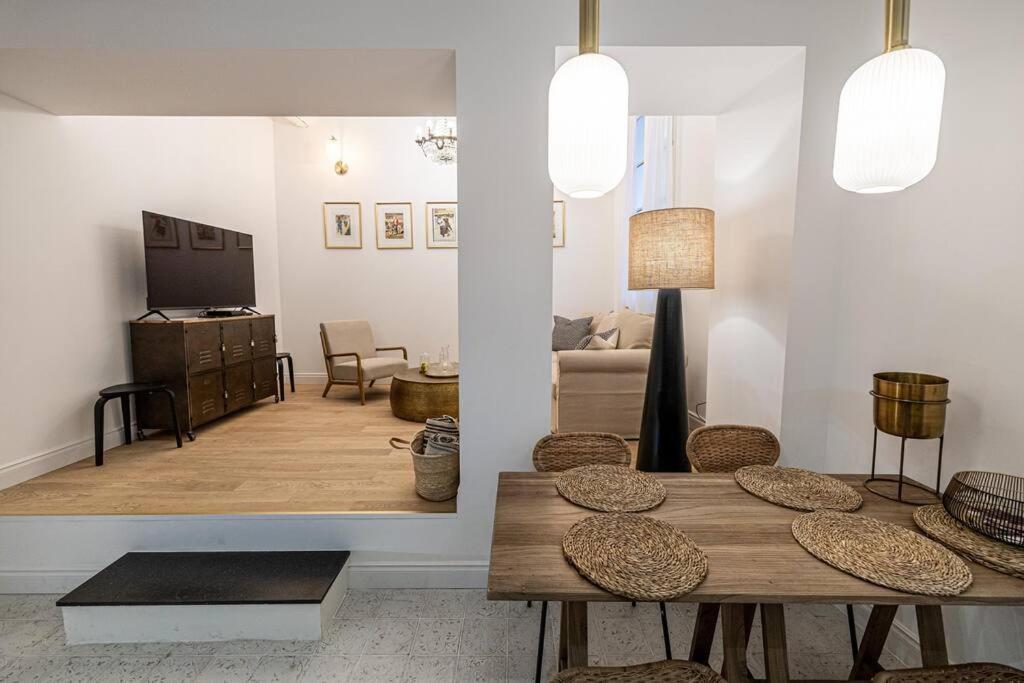 Chez Collette - Luxury In The Old ニース エクステリア 写真